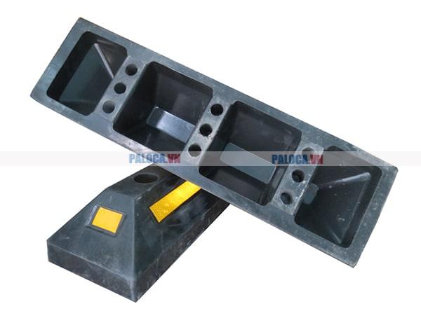 Cục chặn bánh xe cao su ô tô HTCS55-W giá rẻ, bền bỉ theo thời gian