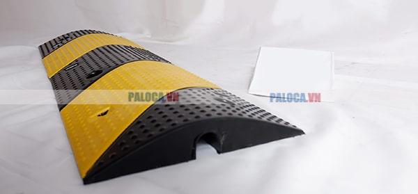 Gờ giảm tốc phản quang phát sáng ban đêm toàn