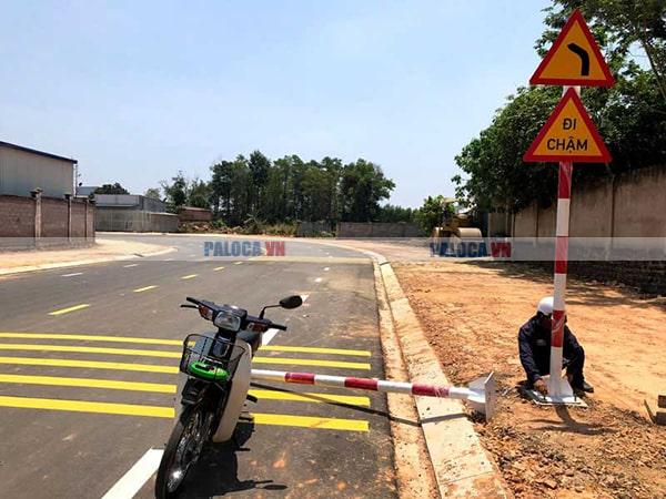 Khoảng cách giữa các biển báo giao thông đường bộ phải hợp lý