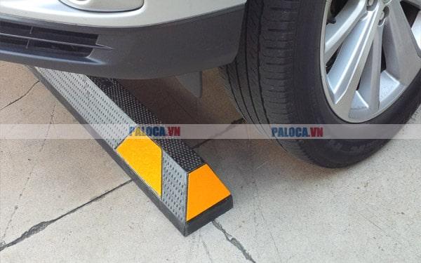 5+ Kinh nghiệm XƯƠNG MÁU chọn chặn lùi xe cao su