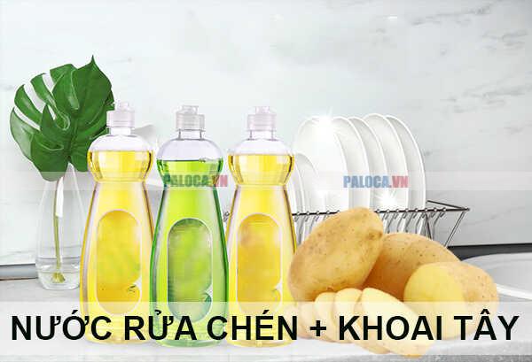 Khoai tây và nước rửa bát giúp làm sạch vết gỉ sét an toàn