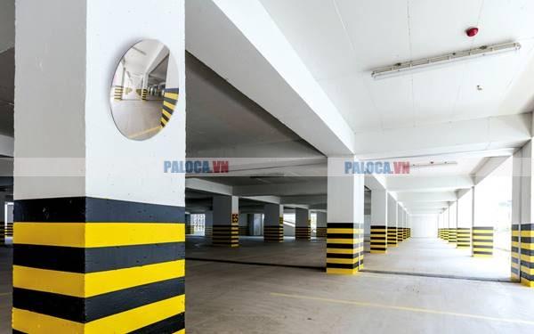 Hình gương cầu lồi đảm bảo an ninh an toàn trong bãi đỗ xe