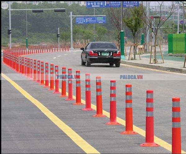 Dùng cọc tiêu giao thông để tối ưu hóa không gian đường phố