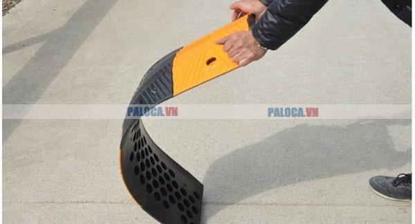 Gờ giảm tốc cao su mềm dẻo, giá rẻ, bền bỉ