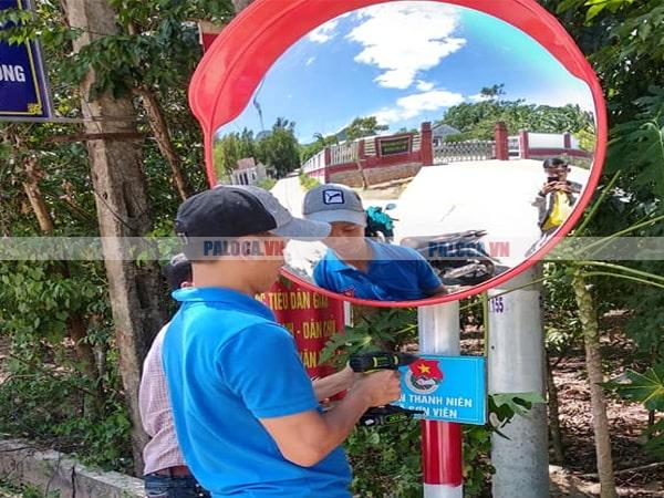 Kiểm tra góc gương, khả năng chống lóa, chống chói