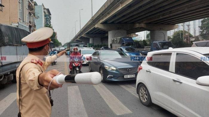 Có ý thức, lối sống thích hợp khi di chuyển trên đường