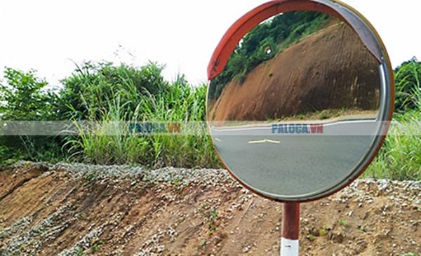 Tăng cường an toàn giao thông khi lùi xe có mục đích