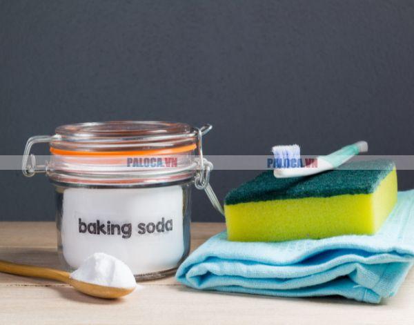 Baking soda có khả năng khử mùi trên đồ nhựa tốt