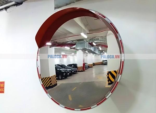 Ứng dụng gương cầu lồi trong bãi đỗ xe phổ biến